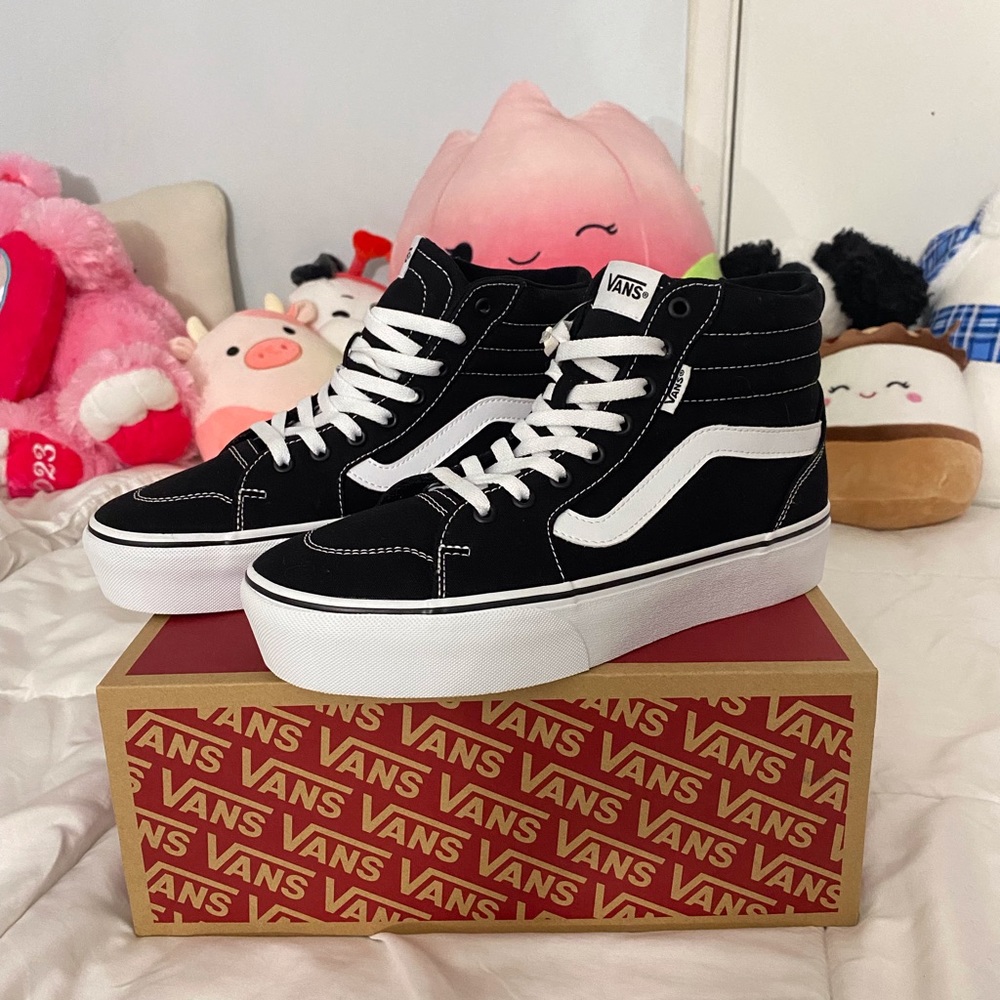 Womens Platform Old School Vans!